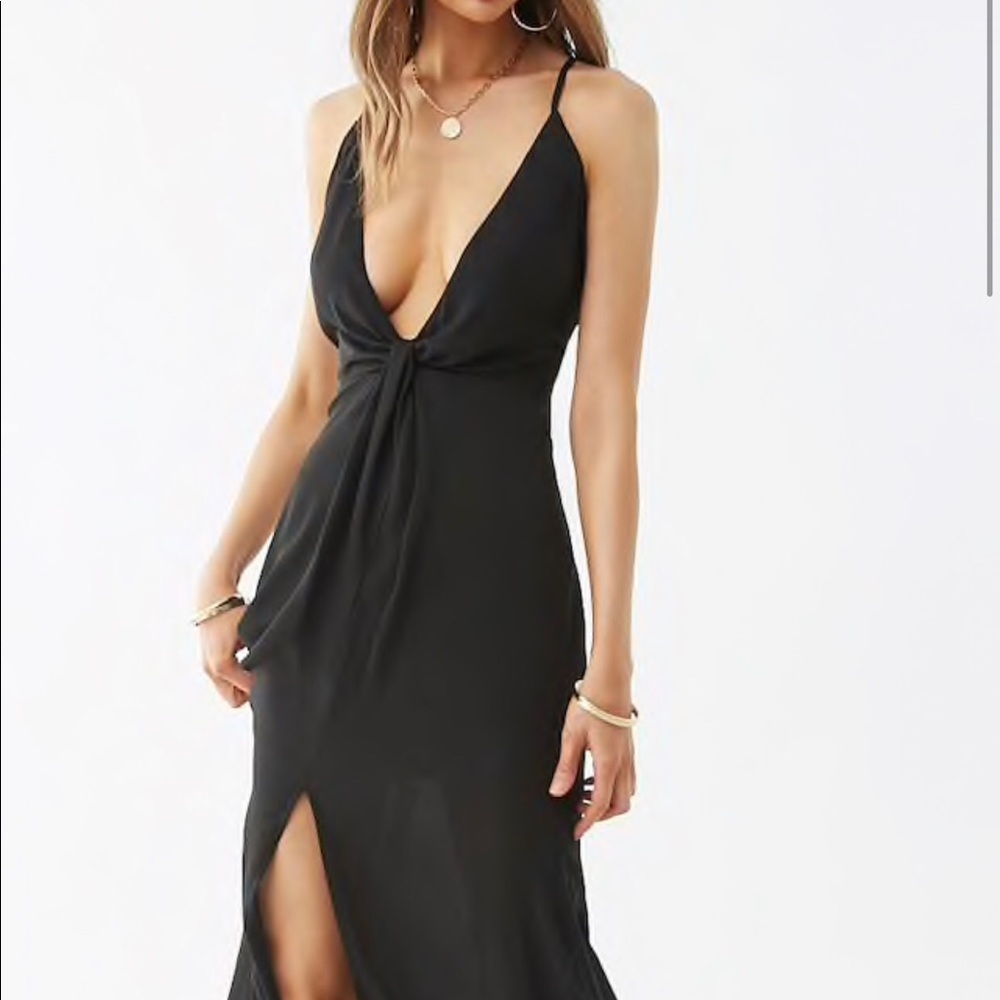Black front tie knot maxi dress